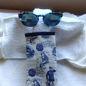 Leopard Print w/case Blue/Black Sunglasses